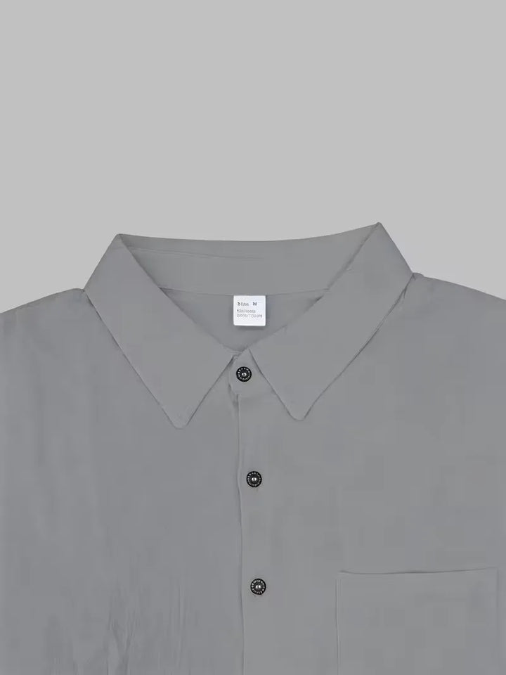 Casual heren zomerset met V-hals, perfect voor relaxte dagen thuis of op vakantie.
