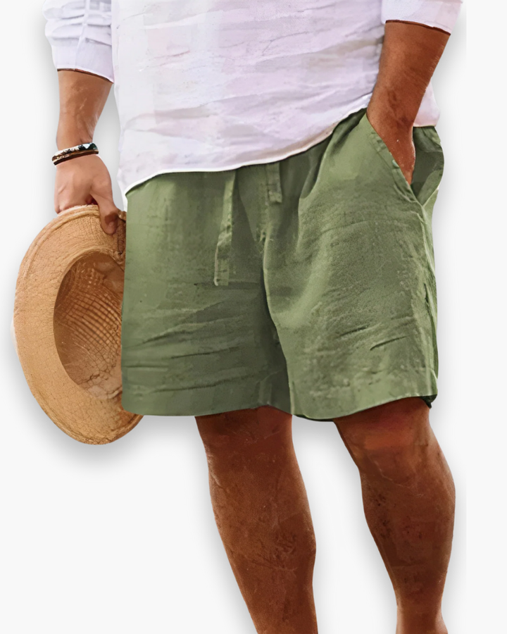 Achterkant van de comfortabele heren zomershort met elastische tailleband, ideaal voor casual zomerkleding.