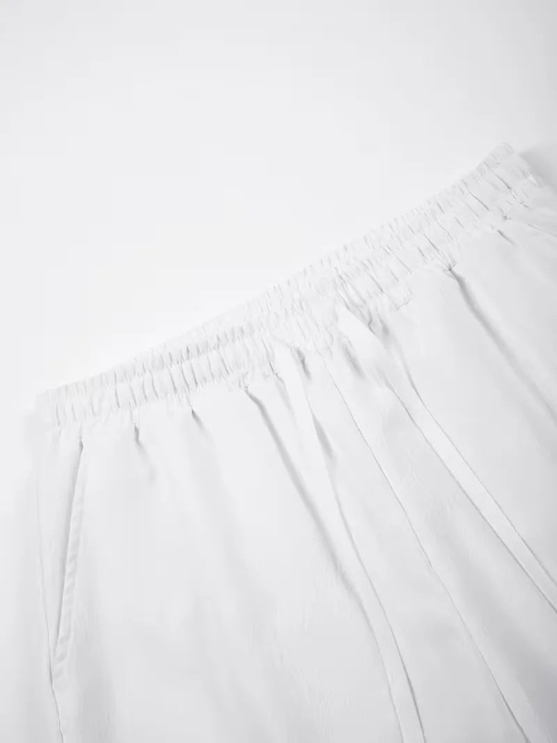 Casual heren shorts, luchtig en geplooid ontwerp, perfect voor strand of vakantie, marineblauw.