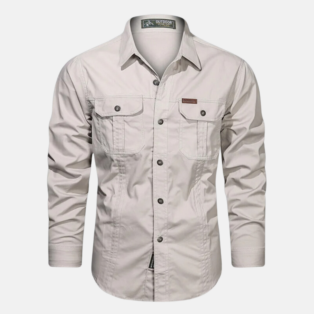 Herenoverhemd met lange mouwen en praktische borstzakken. Perfect voor een veelzijdige, moderne look.