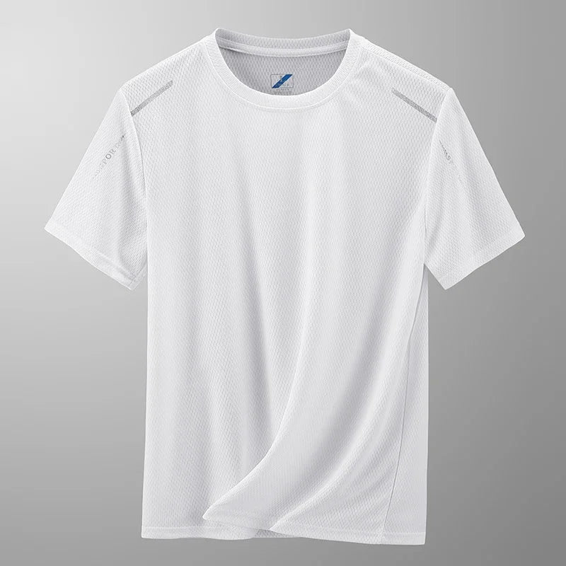 Hoymans polyester sportshirt voor heren, sneldrogend en ademend in actie.