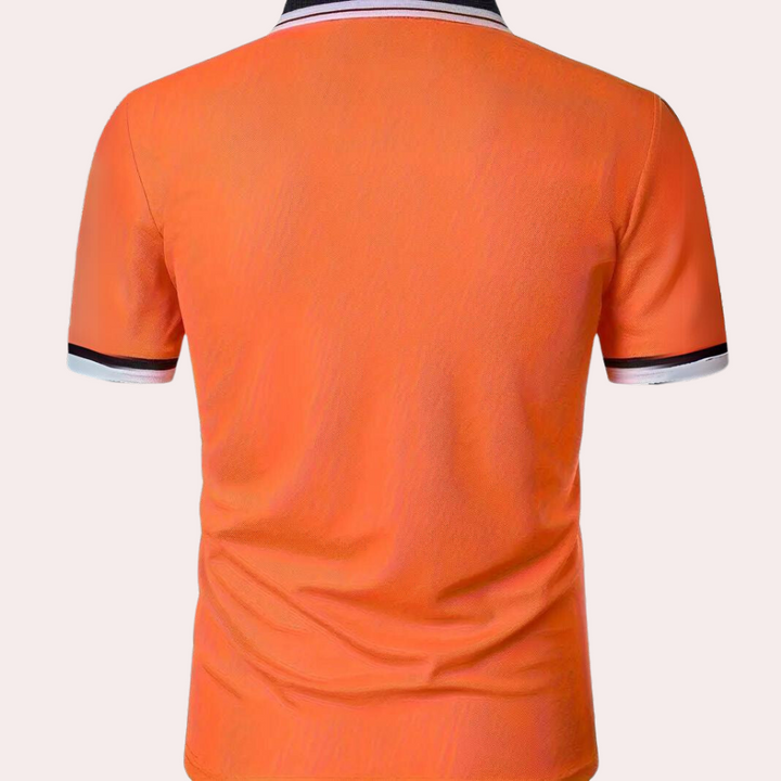 "Iconisch oranje herenpoloshirt, perfecte pasvorm, veelzijdig voor sportieve en casual gelegenheden"