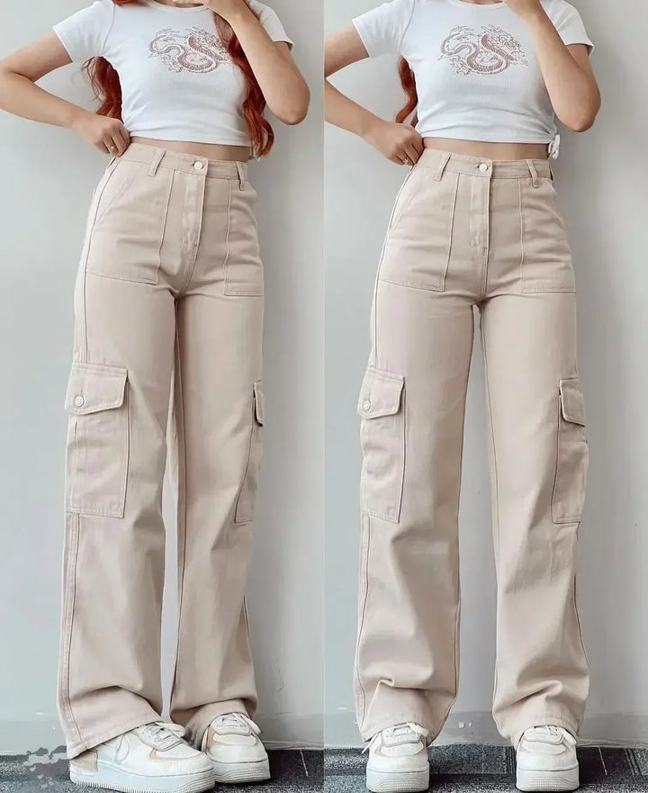 "Jeans met hoge taille, cargo stijl, ruime zakken, comfortabele en duurzame stof, trendy voor modebewuste vrouwen."