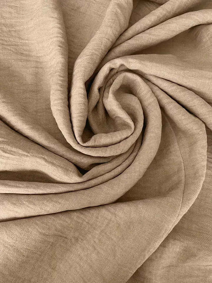 Khaki A-lijn jurk met zakken, comfortabele en stijlvolle dameskleding, perfect als casual zomerjurk.