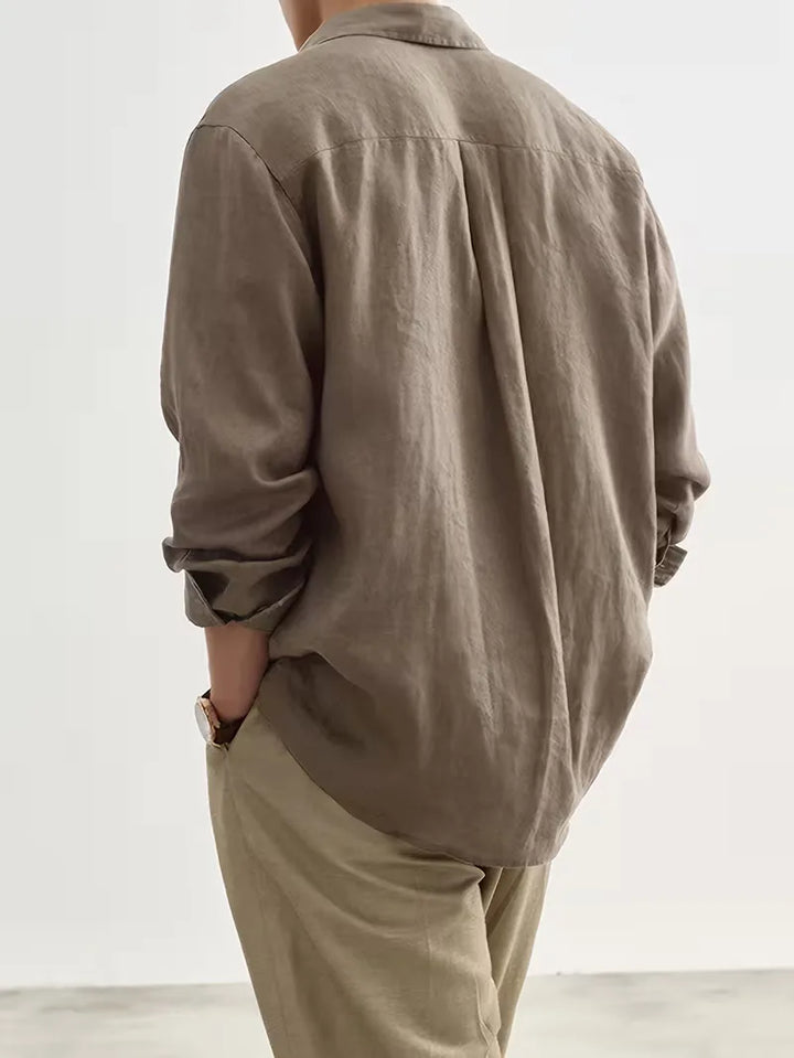 Lente/herfst khaki casual herenshirt, lange mouwen, V-hals, biedt comfort en stijl.