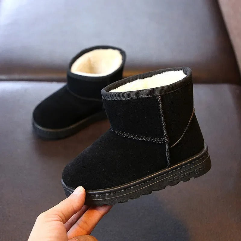 Modieuze Boston Mini kinder winterboots, een must-have voor kinderkleding & wintermode.