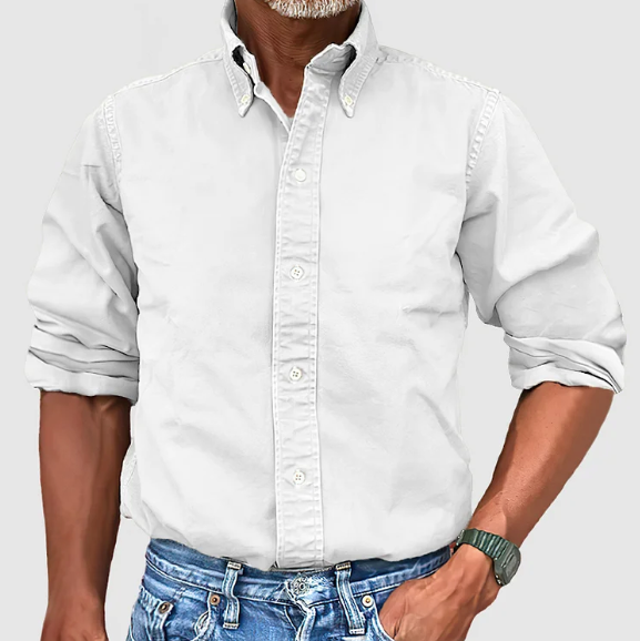 Heren overhemd lange mouwen met button-down detail, comfortabel en veelzijdig voor moderne mannenmode.
