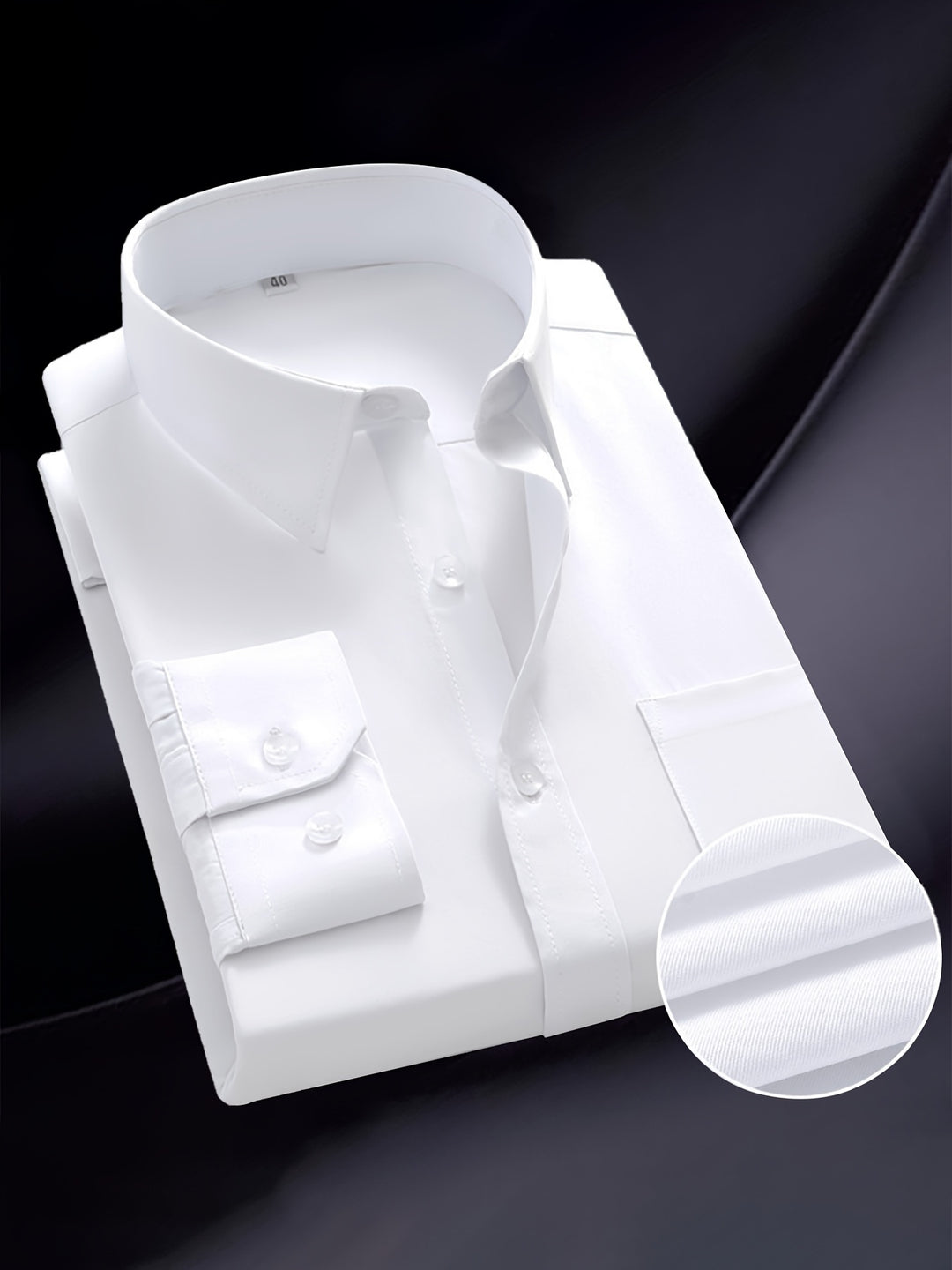 "Klassiek herenoverhemd van katoen-polyester met effen design, regular fit en reverskraag, ideaal voor formele gelegenheden."