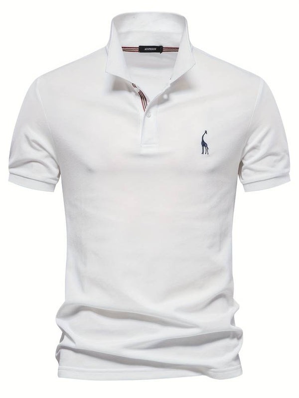 Opgevouwen groen herenpoloshirt van ademende katoenmix, een veelzijdige toevoeging aan elke garderobe.