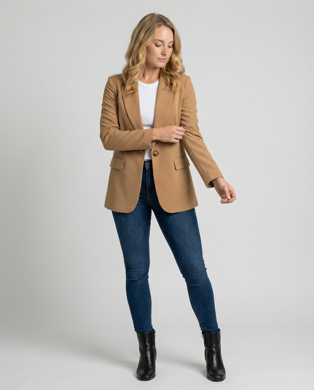 Casual chic dames blazer met perfecte getailleerde pasvorm. Essentiële bovenkleding voor elke vrouw.