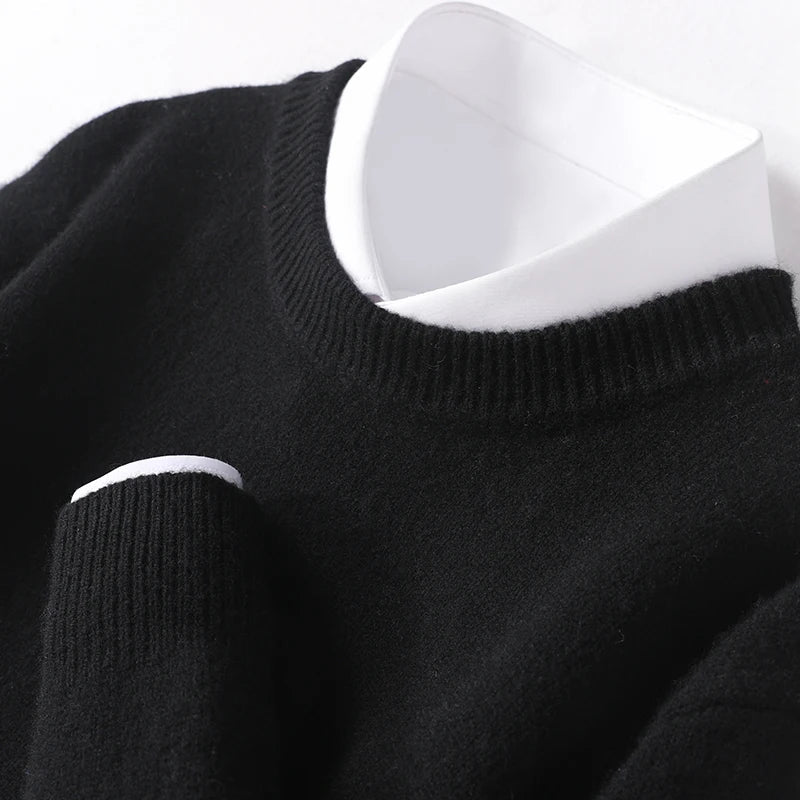 Verfijnde heren crewneck, combineert warmte met een strakke look.