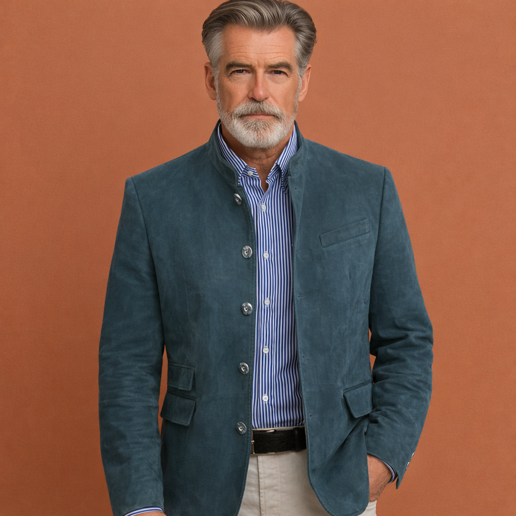 Klassieke herenblazer met opstaande kraag in tijdloze stijl, perfect voor zakelijk of casual. Comfortabel & elegant.