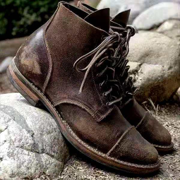 Stijlvolle en tijdloze heren veterboots van hoogwaardig leer, comfortabel voor elke dag en winter.