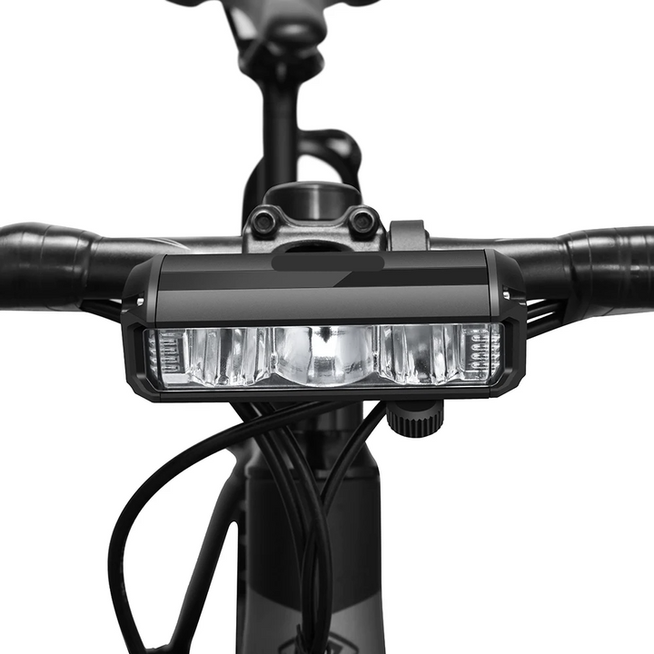 Krachtige 1400 lumen fietslamp, zwarte behuizing, oplaadbaar, weerbestendig ontwerp voor optimale zichtbaarheid