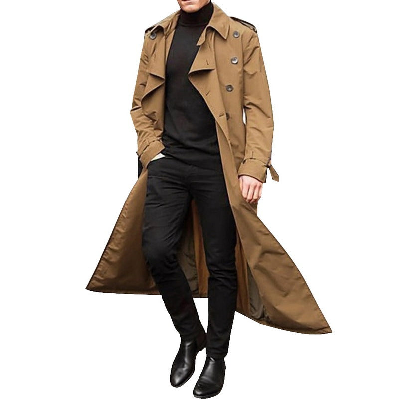 "Lange heren trenchcoat, klassiek en elegant design, dubbele knopenrij, hoogwaardige stof, tijdloze uitstraling."