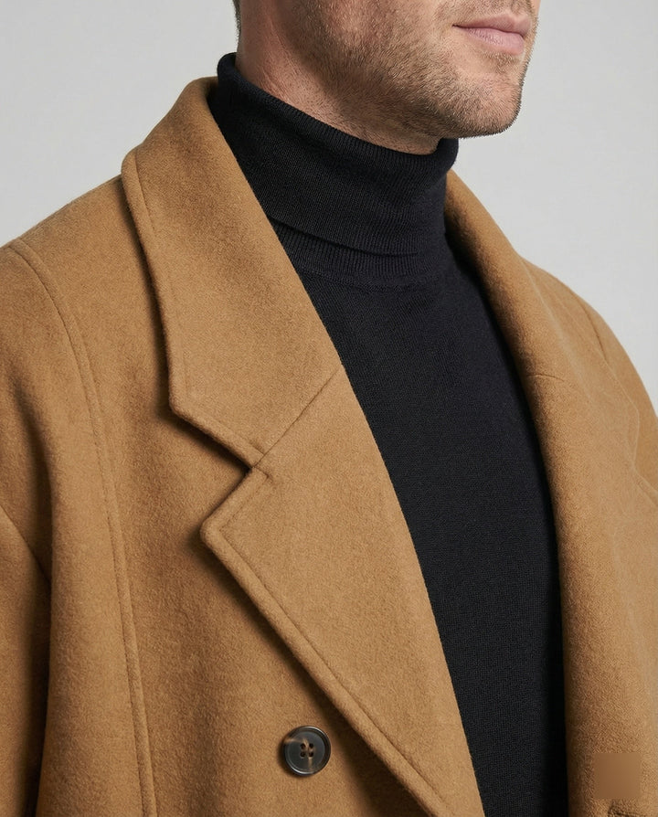 Warme lange heren winterjas met rechte pasvorm, ideaal voor koude winterdagen. Comfortabele en stijlvolle bovenkleding.
