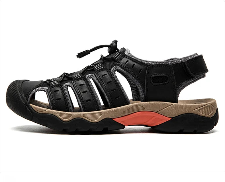 "Leren herensandalen, bruin met ademend bovenwerk en stevige antislipzool voor outdoor avonturen en comfort."