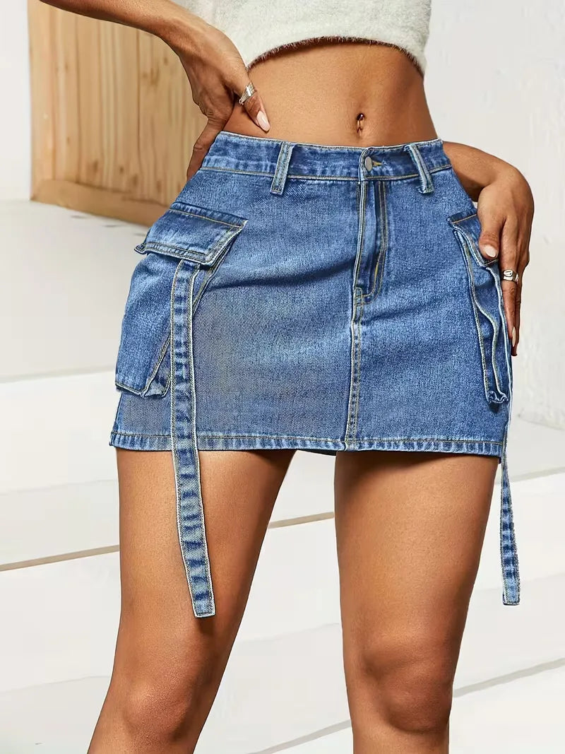 Comfortabele lichtblauwe denim damesrok met een flatterende pasvorm, perfect voor dagelijks casual gebruik.