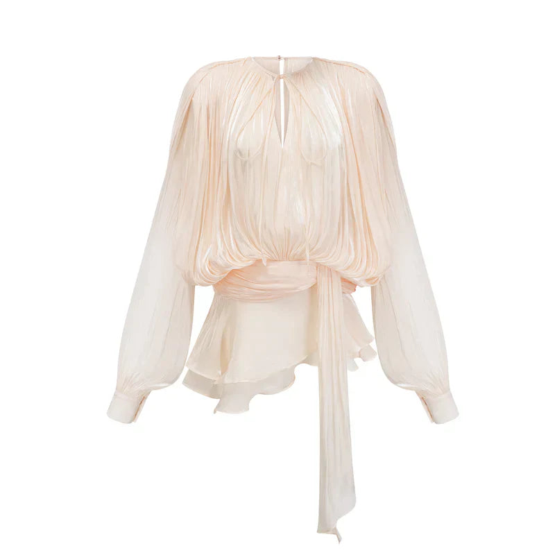 "Lichte zomerjurk met elegant design en luchtige stof, ideaal voor warme dagen en stijlvolle looks."