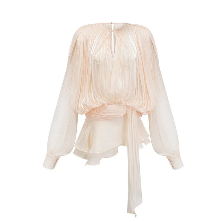 "Lichte zomerjurk met elegant design en luchtige stof, ideaal voor warme dagen en stijlvolle looks."