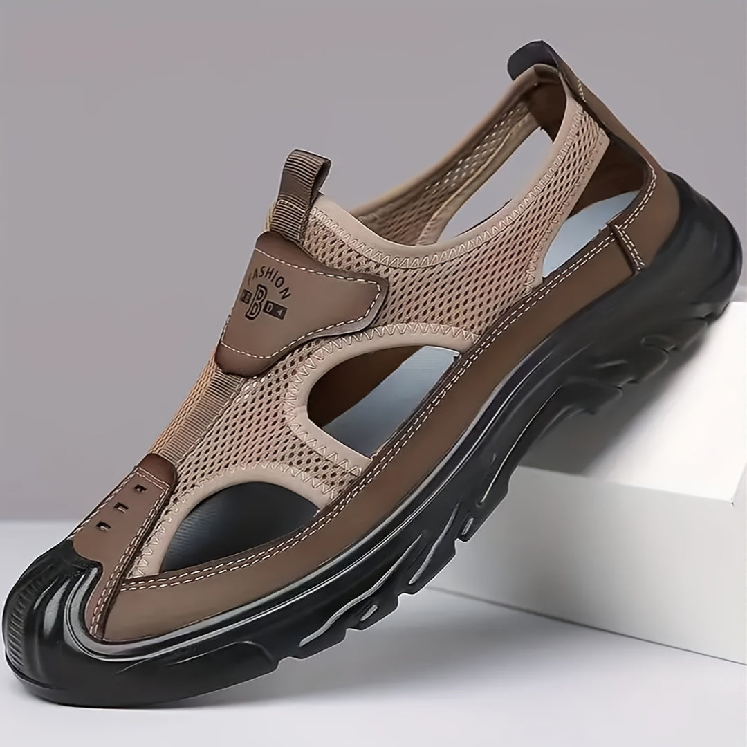 "Lichtgewicht ademende heren sportsandalen met antislip zool, ideaal voor het buitenavontuur, in grijze tint."