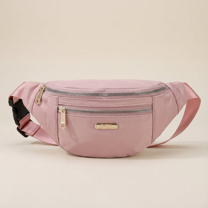 Stijlvolle lichtgewicht heuptas voor essentials, perfect voor reizen en comfort onderweg.