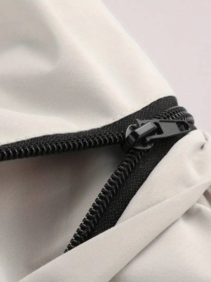 "Lichtgewicht heren herstjas, waterdicht, winddicht, stijlvol met verstelbare capuchon, zijkantaanzicht."