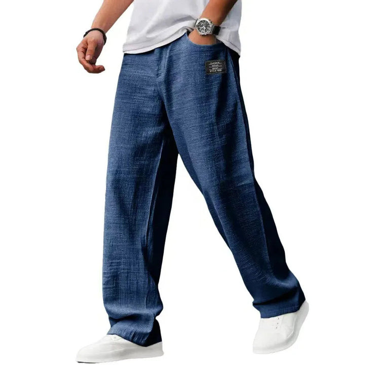 Rechte pijp herenbroek. Lichtgewicht, comfortabel en casual, geschikt als zomerbroek voor elke man.