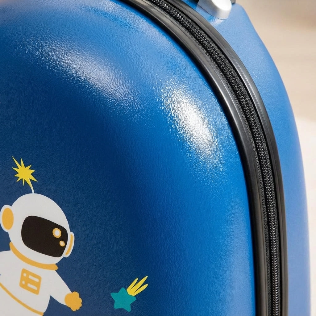 Skyrollo lichtgewicht kinderreiskoffer met stevige harde schaal en verstelbaar handvat. Ideale rolkoffer voor kinderreizen.