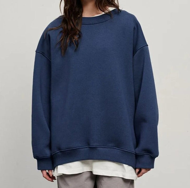 "Liv Oversized Sweater zwart - Zachte, ontspannen pasvorm, veelzijdig design, perfect voor elk seizoen, casual en stijlvol."