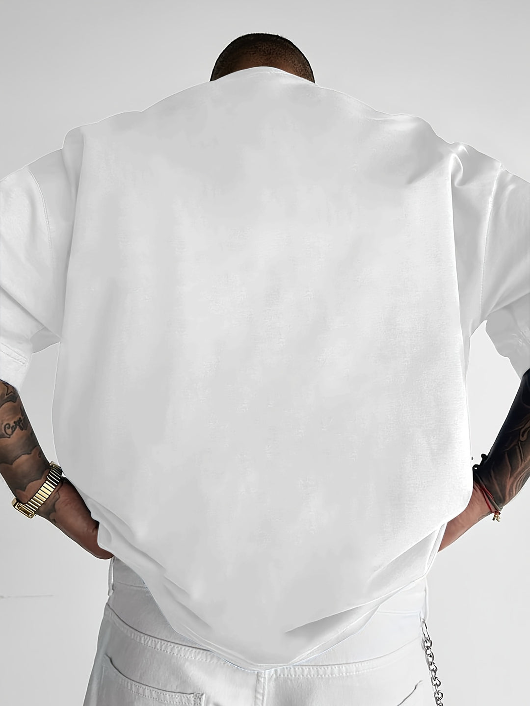Comfortabel loose fit heren t-shirt met trendy slogan. Perfect voor casual zomerse dagen.