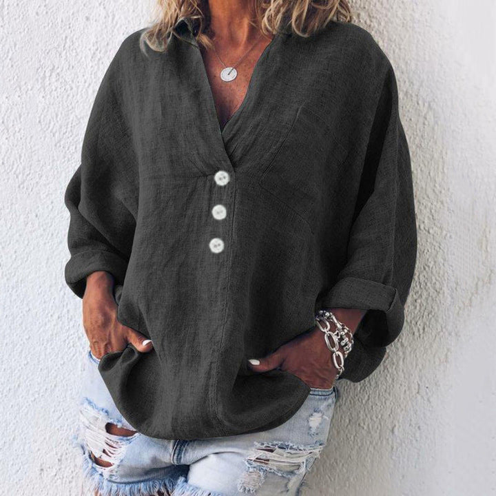 Dames casual blouse in lichtgewicht stof, ideaal voor lente en zomer. Elegant en comfortabel bovenkledingstuk.