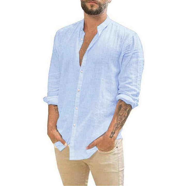 Luchtig heren overhemd met lange mouwen en stijlvolle opstaande kraag, ideaal voor een casual lente/zomer look.