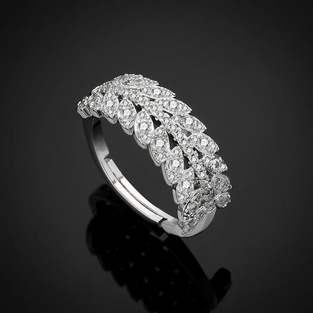 Complete bruids sieradenset voor dames: ketting, oorbellen, armband, ring met schitterende zirkonia.