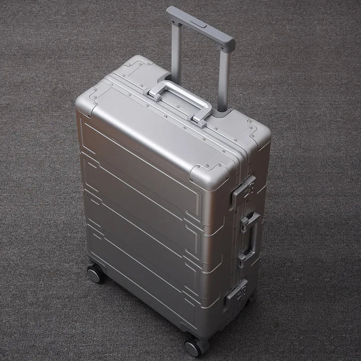 Luxe aluminium hardshell reiskoffer Pristina, stijlvol en duurzaam voor elke reis.