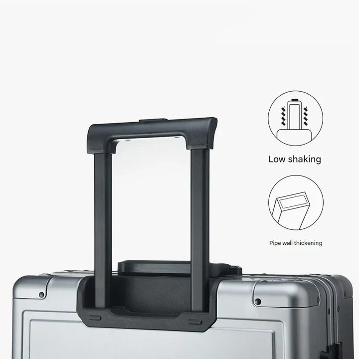 Luxe Pristina aluminium reiskoffer, hardshell met TSA-slot, stijlvolle bagage voor elke bestemming.