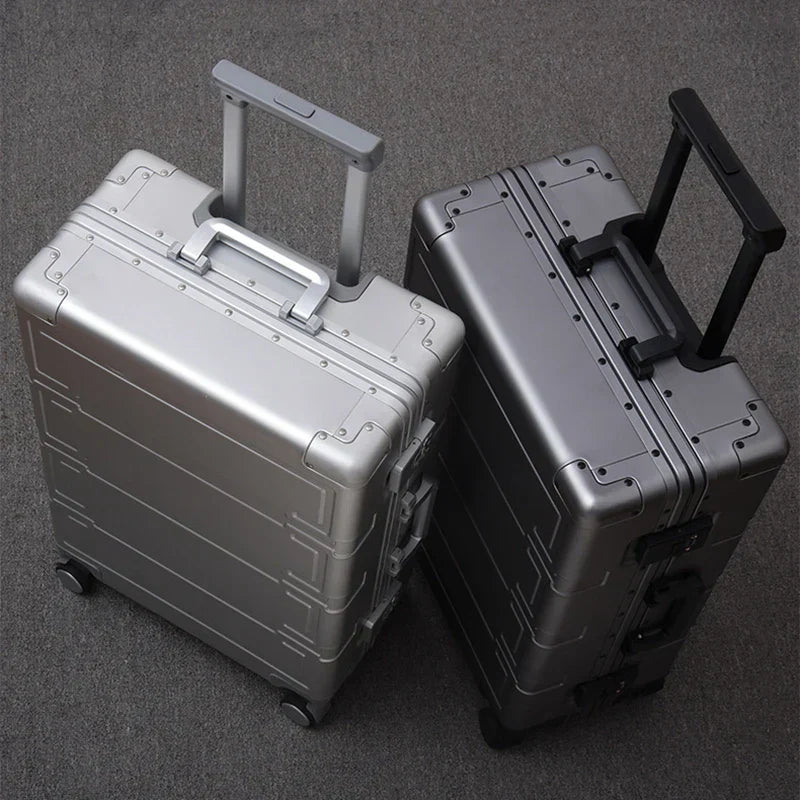 Aluminium hardshell koffer met TSA slot en soepele spinnerwielen, ideaal voor veilige bagage.