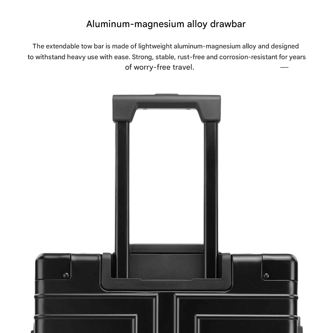 Grote Emperor aluminium ruimbagage koffer, veilig met TSA slot en stevige constructie voor verre reizen.