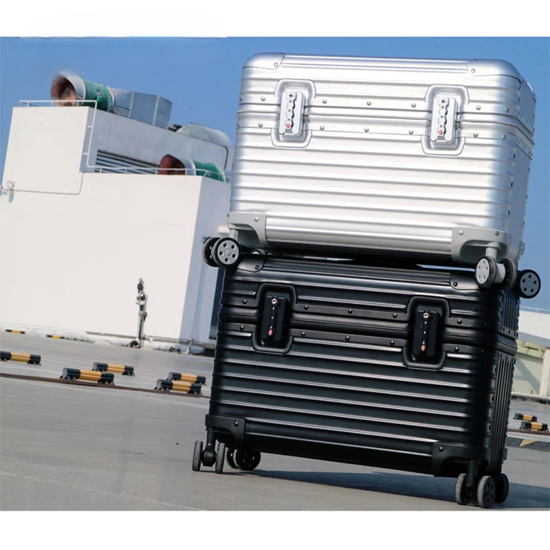 Luxe aluminium-magnesium hardcase koffer Monaco met TSA-slot en soepele spinnerwielen voor stijlvolle reizen.