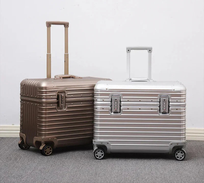 Aluminium-magnesium koffer met duurzame hartschalen en TSA-slot, perfect als robuuste reisbagage voor elke reis.