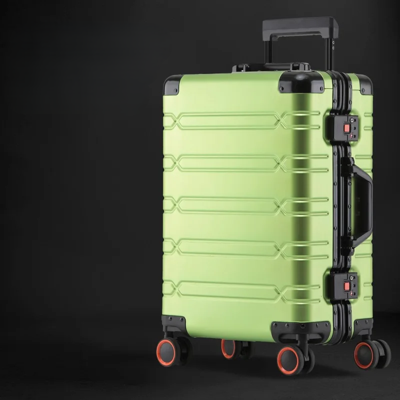 Duurzame aluminium-magnesium koffer met TSA slot en stevige hardcase voor veilige zakenreizen.