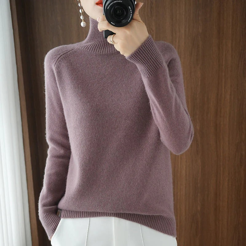 Veelzijdige dames coltrui, warm en comfortabel. Essentiële pullover voor elke wintergarderobe.