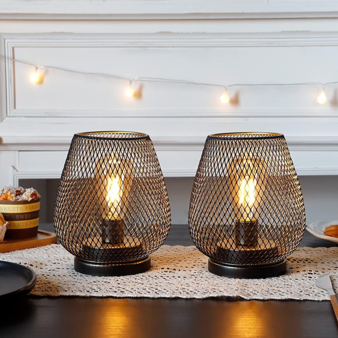 Minimalistische metalen LED lantaarn, draadloos, voegt moderne elegantie toe aan elke ruimte.