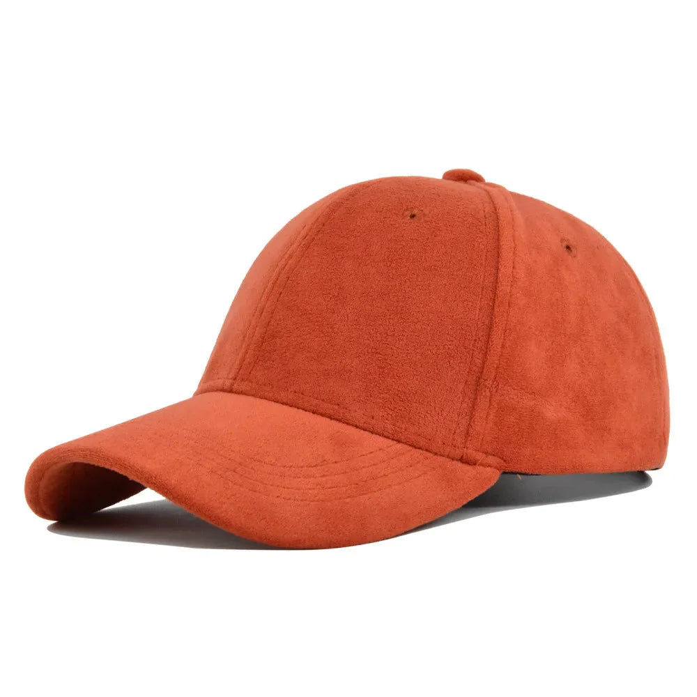 Baseballpet van zacht faux suede. Unisex en makkelijk verstelbaar. Een stijlvolle casual accessoire.