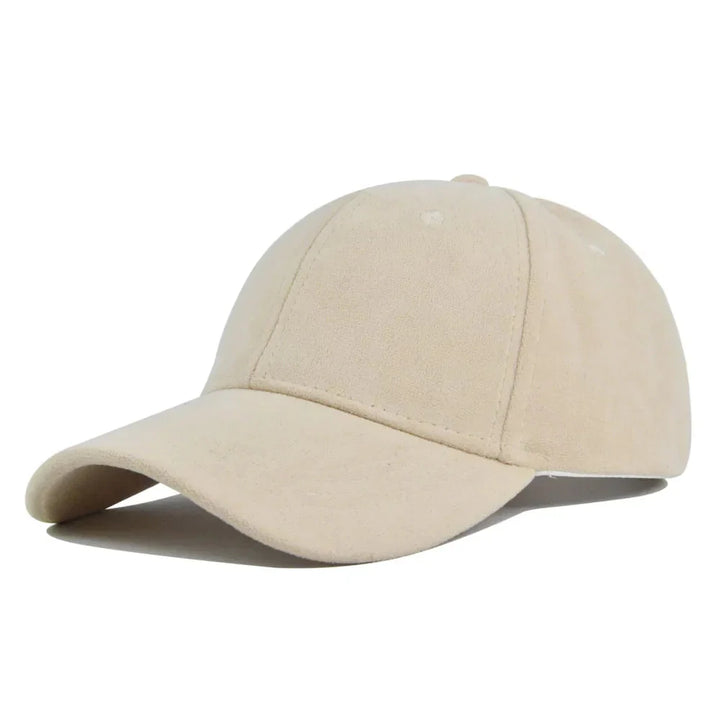 Trendy unisex baseballpet, vervaardigd uit zacht faux suede. Verstelbaar voor optimaal comfort.