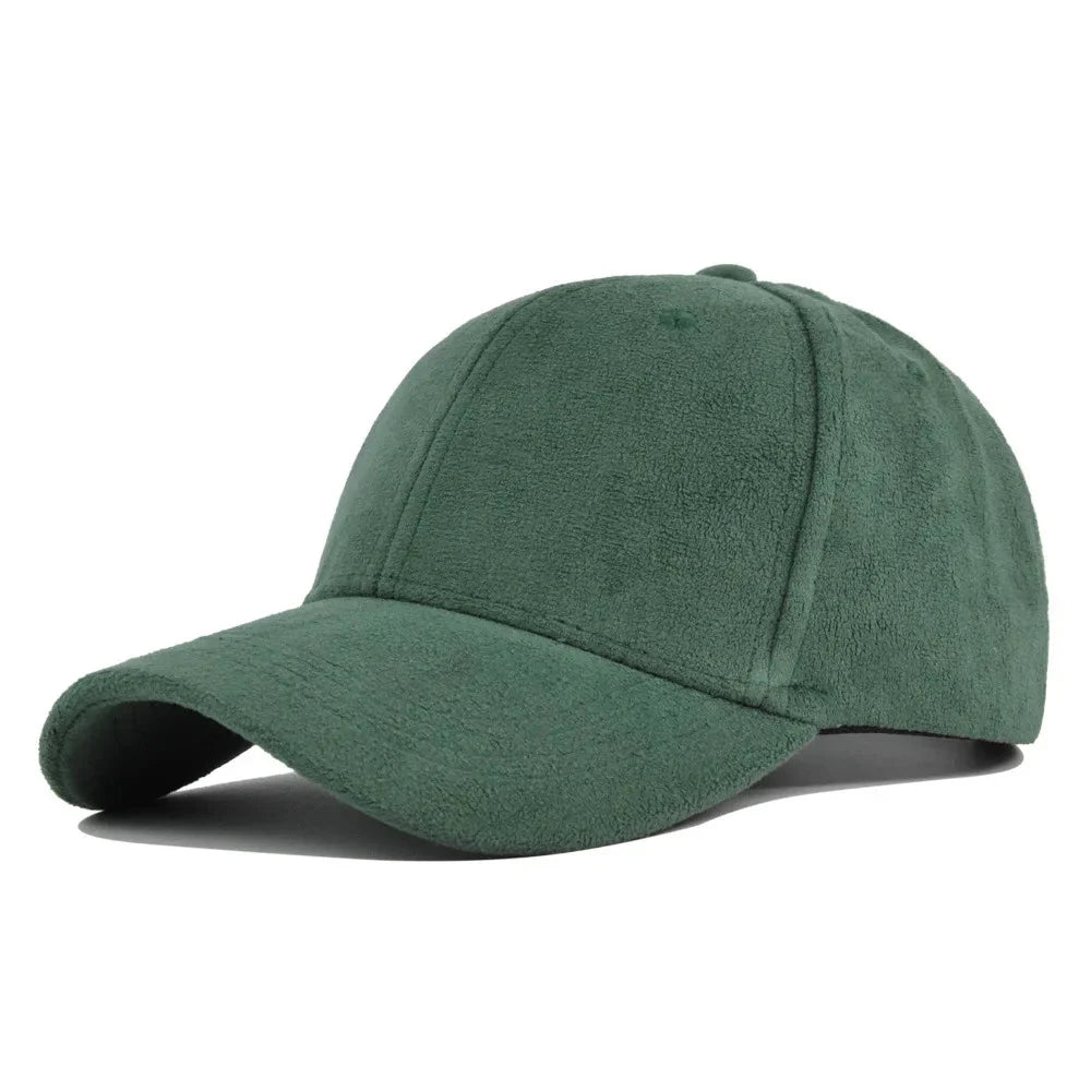 Retro streetwear baseballpet van faux suede. Unisex design, verstelbaar en een luxe accessoire.