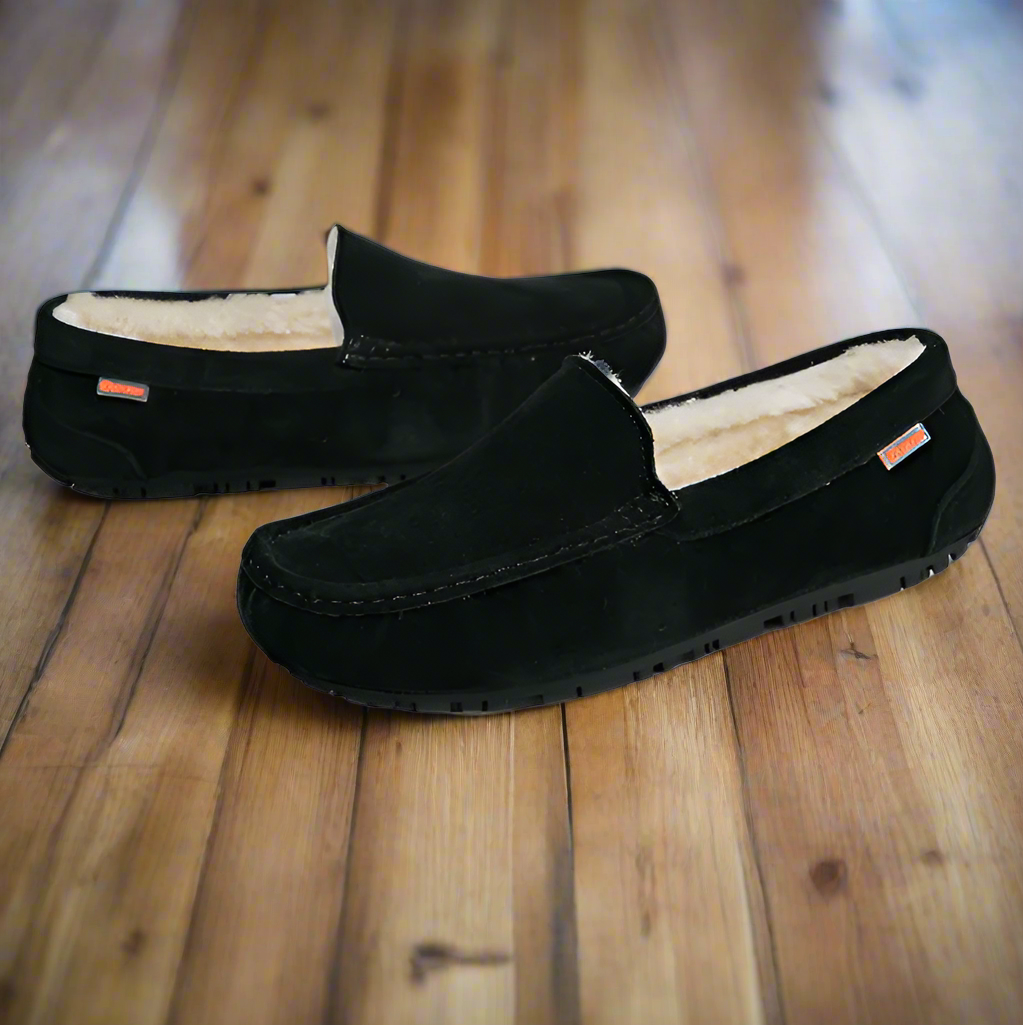"Luxe gevoerde mocassin herenpantoffels met suède look, antislip rubberen zool, grijs, voor warme avonden thuis."
