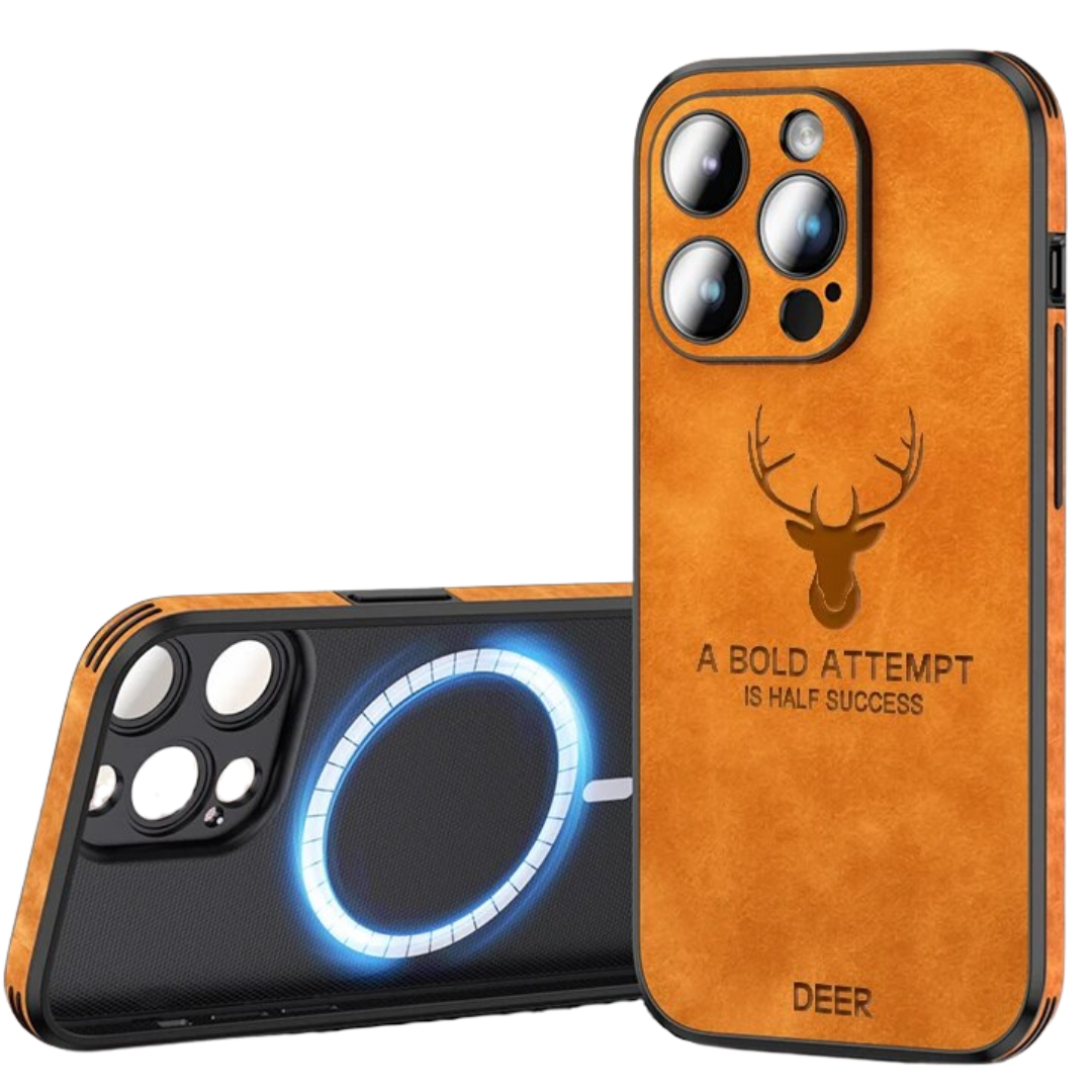 Leren iPhone hoesje met precieze uitsparingen voor camera en poorten.