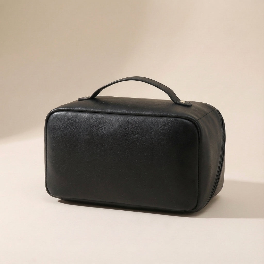 Luxe dames reisetui, vierkante beautycase voor cosmetica en verzorging, essentieel voor een geordende reis.