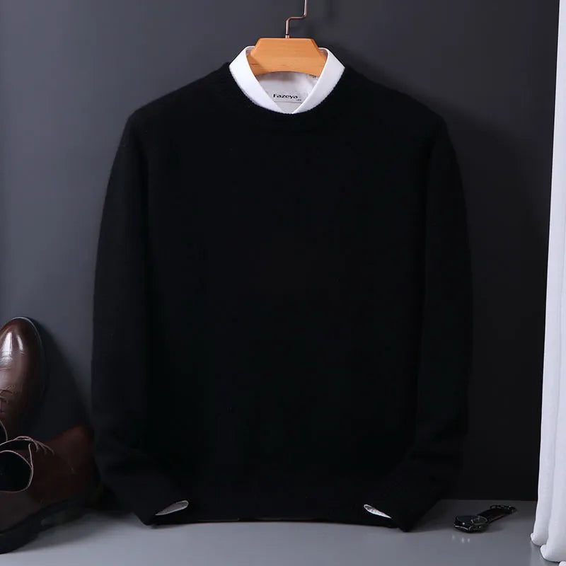 "Luxueuze kasjmier herentrui met O-hals en regular fit, perfect voor winterse stijl en comfort, in diverse kleuren."